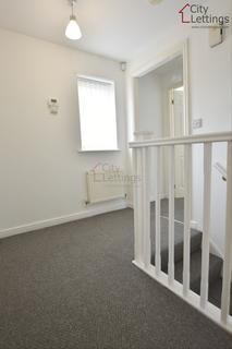 2 bedroom maisonette to rent, Bratton Drive, Bestwood