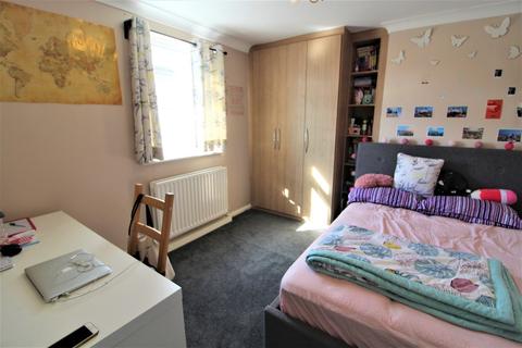 5 Drenon Square, Hayes, UB3 2HQ