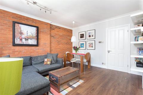 Flat 3, Radcliffe Building Bourne Estate, London, EC1N 7SN