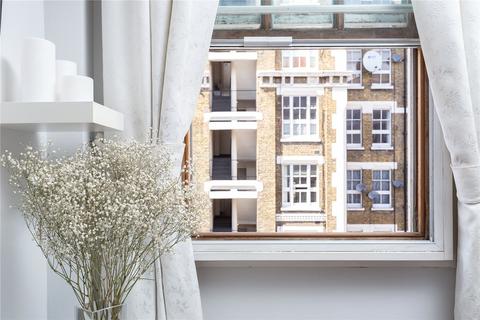 Flat 3, Radcliffe Building Bourne Estate, London, EC1N 7SN