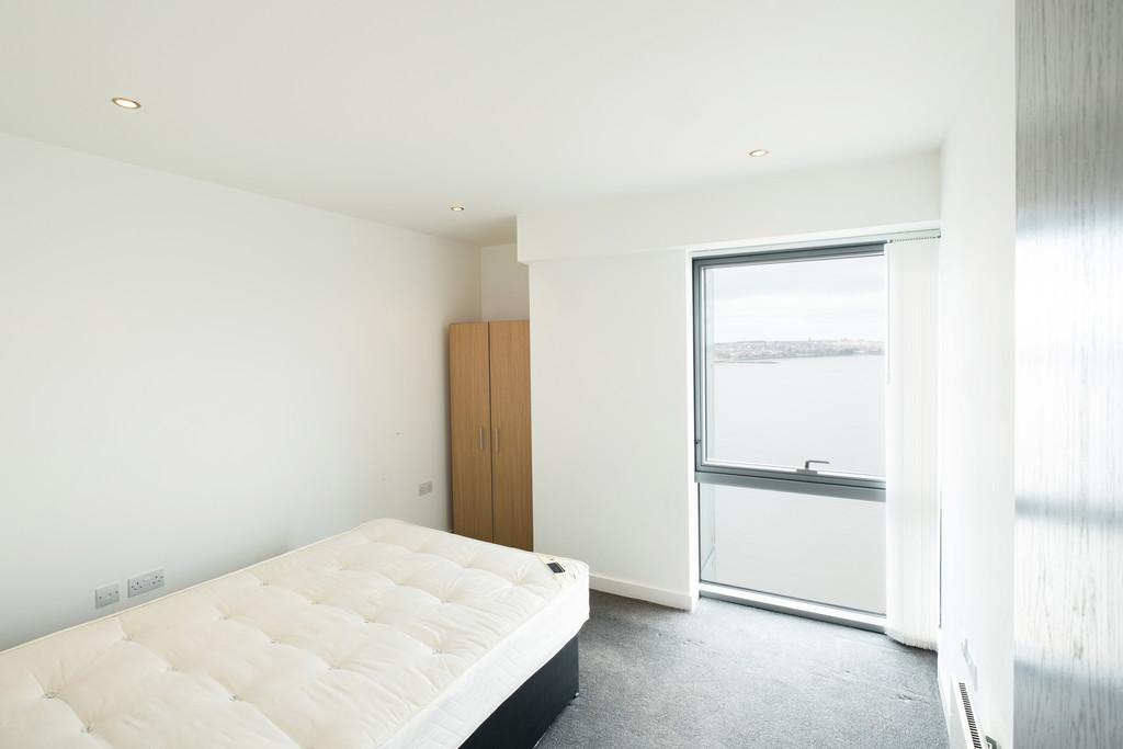 Impressive Alexandra Tower Apartment 2 bed barn conversion £170,000
