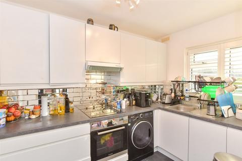 2 bedroom ground floor flat for sale, Rowlands Road, Worthing, West Sussex