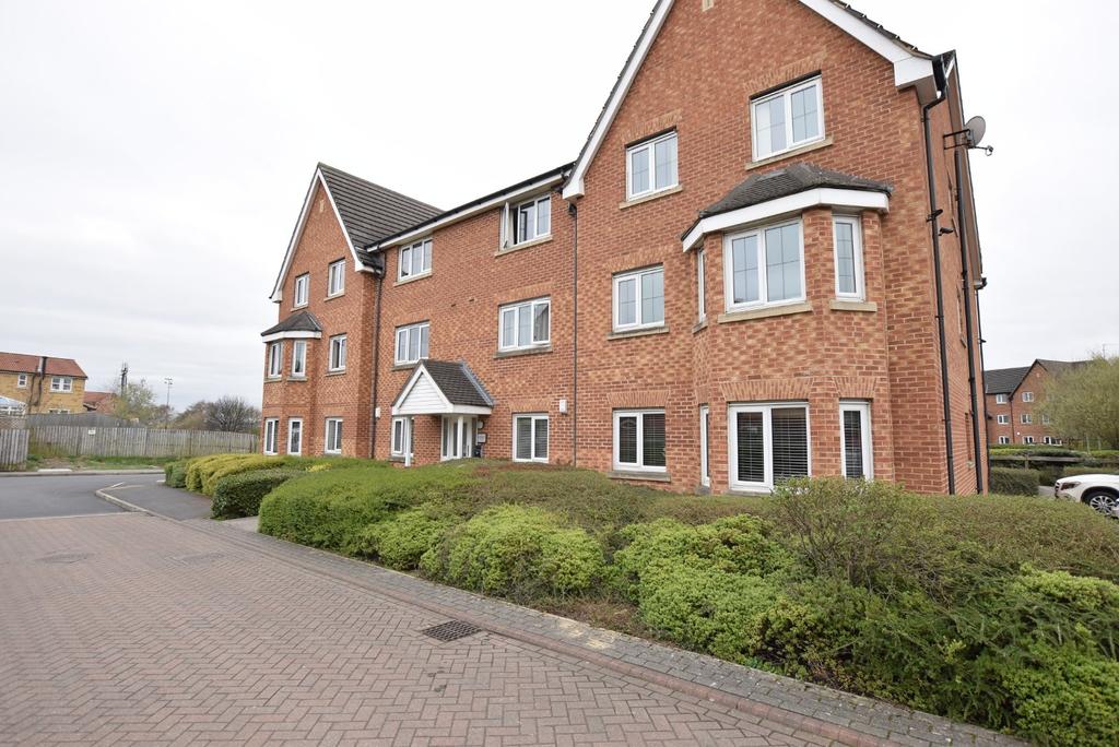 Pavilion Gardens, Farsley, Pudsey 2 bed apartment £650 pcm (£150 pw)