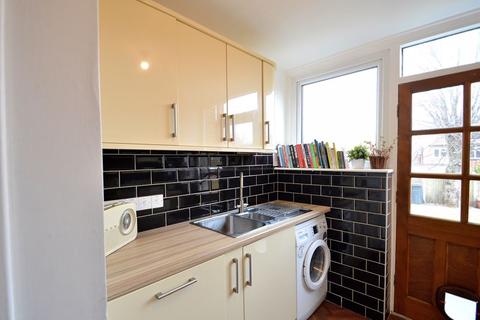 53 Paton Grove, Moseley, Birmingham, B13 9TG