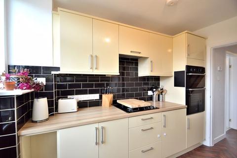 53 Paton Grove, Moseley, Birmingham, B13 9TG