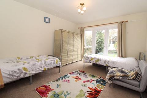 8 Heygate Way, Aldridge, Walsall, WS9 8SD