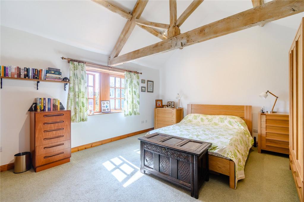 Large Main Bedroom