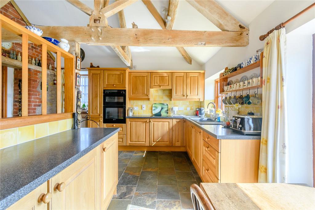 Kitchen/Breakfast