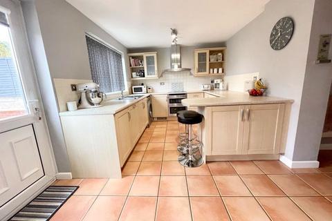 17 Brampton Rise, Dunstable, LU6 3BY