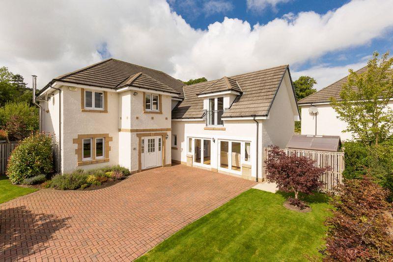 51 Jubilee Park, Peebles, EH45 9BF 5 bed detached house £540,000