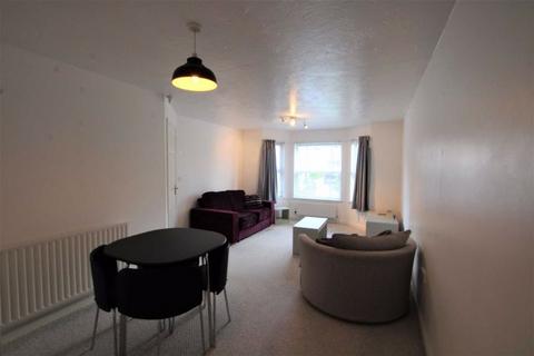 2 bedroom apartment to rent, * Royal Court Drive, Bolton *