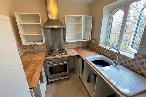 65 Frazer Close, Romford, RM1 2DG