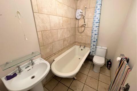 65 Frazer Close, Romford, RM1 2DG