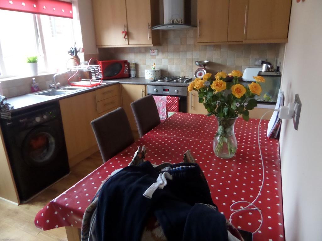 Bellburn Lane, Darlington 2 bed semidetached house £600 pcm (£138 pw)