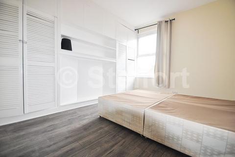 1 bedroom flat to rent, Holloway Road, London, N19