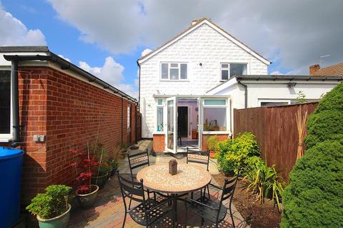 12 Avenue Road, Queniborough, Leicester, LE7 3FA