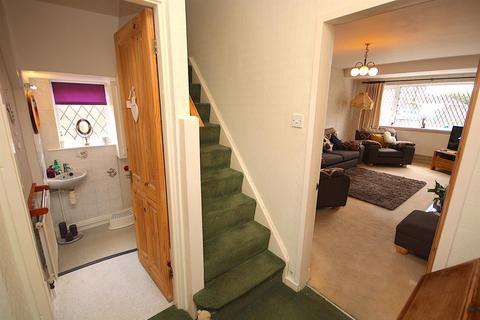 12 Avenue Road, Queniborough, Leicester, LE7 3FA