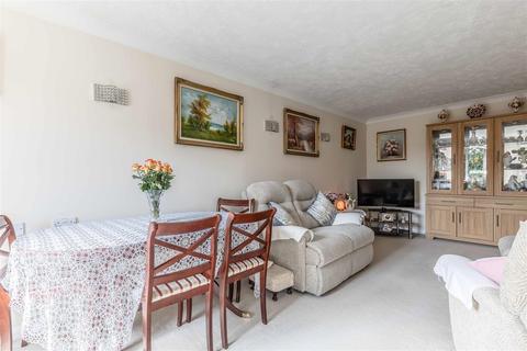 2 bedroom apartment for sale - The Meads, Green Lane, Windsor