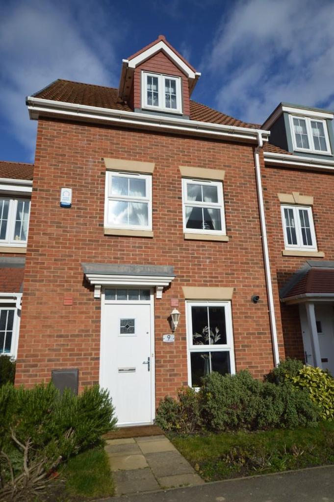 Drive, Spennymoor 3 bed townhouse £850 pcm (£196 pw)
