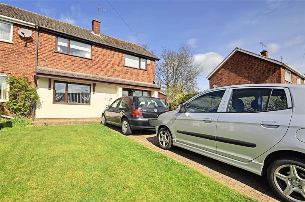Kentmere Close, Worcester 3 bed end of terrace house £200,000