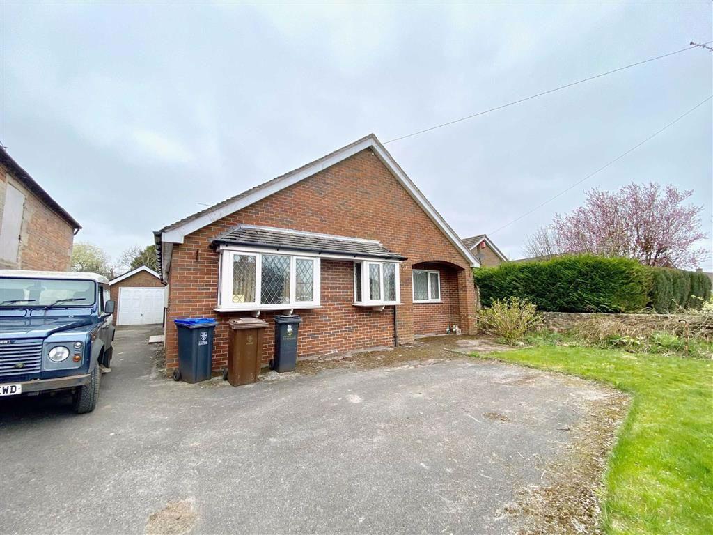 Uttoxeter Road, Alton, Staffordshire 3 bed detached bungalow for sale