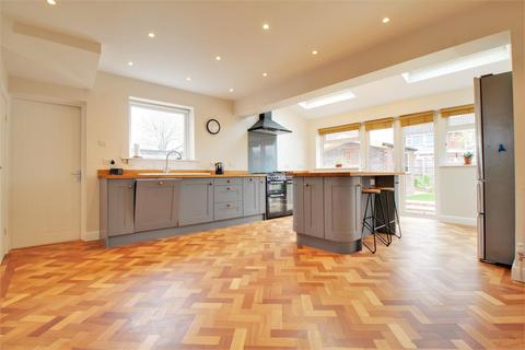 7 Ermin Park, Brockworth, Gloucester, GL3 4BD