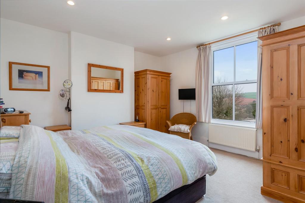 Master Bedroom.jpg