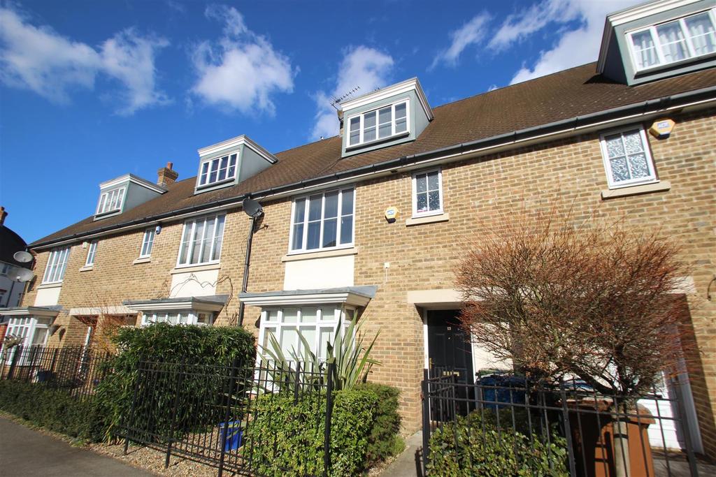 Lady Aylesford Avenue, HA7 4 bed terraced house £2,300 pcm (£531 pw)