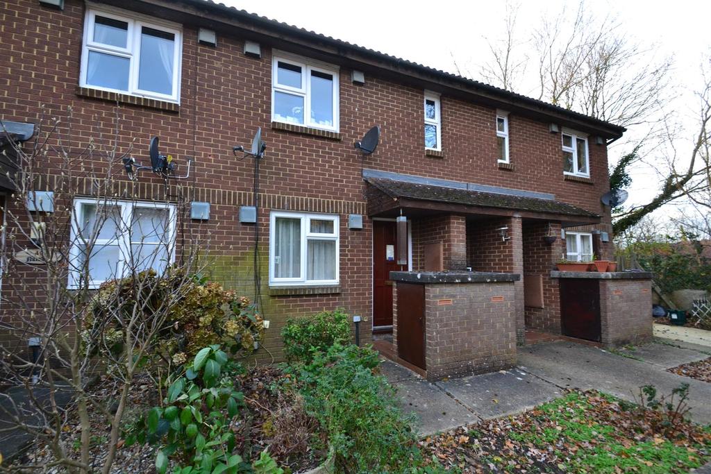 Withey Meadows, Hookwood, Horley 1 bed £850 pcm (£196 pw)