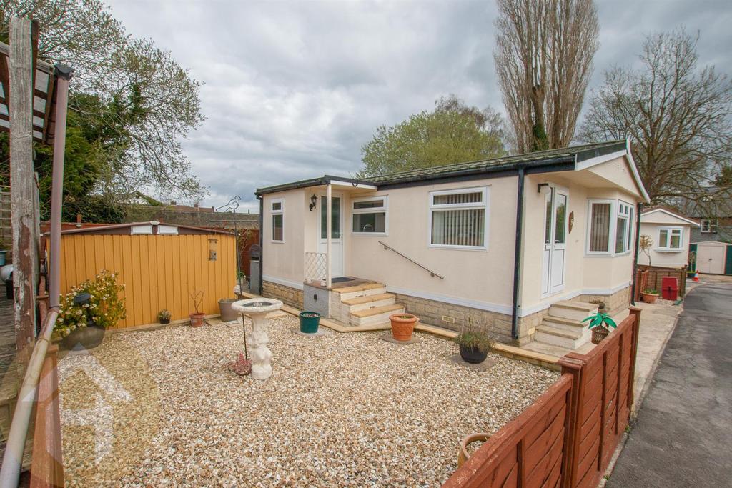 Beamans Park, Royal Wootton Bassett 2 bed park home £90,000