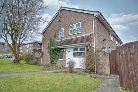 1 Bridge Wood Close, Horsforth, Leeds, LS18 5TR