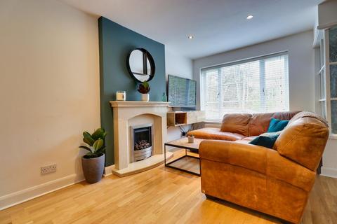 16 Bridge Wood Close, Horsforth, Leeds, LS18 5TR