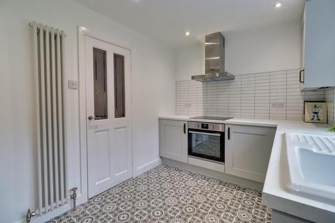 16 Bridge Wood Close, Horsforth, Leeds, LS18 5TR