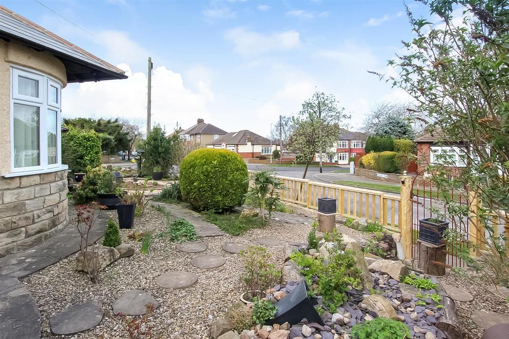 Woodcrest Road, Darlington 2 bed semidetached bungalow £275,000