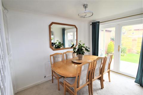 52 Appleford Drive, Minster On Sea, Sheerness, ME12 2SR