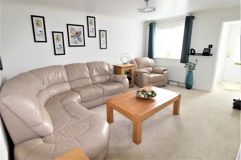 52 Appleford Drive, Minster On Sea, Sheerness, ME12 2SR