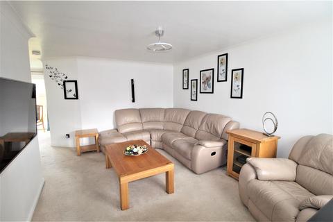 52 Appleford Drive, Minster On Sea, Sheerness, ME12 2SR