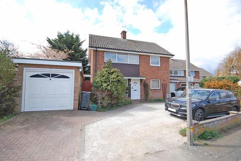 1 Maylands Drive, Braintree, CM77 7PY