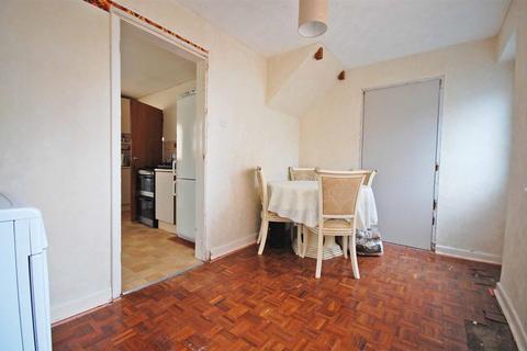 1 Maylands Drive, Braintree, CM77 7PY
