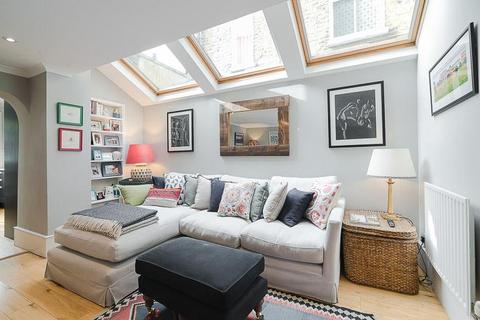 13 Steerforth Street, London, SW18 4HH