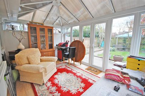 83 Derwent Way, Great Notley, Braintree, CM77 7UX