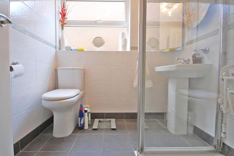 83 Derwent Way, Great Notley, Braintree, CM77 7UX