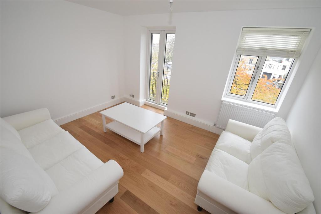 Callingham House Clapham Road Estate London 3 bed flat - £2,300 pcm (£ ...