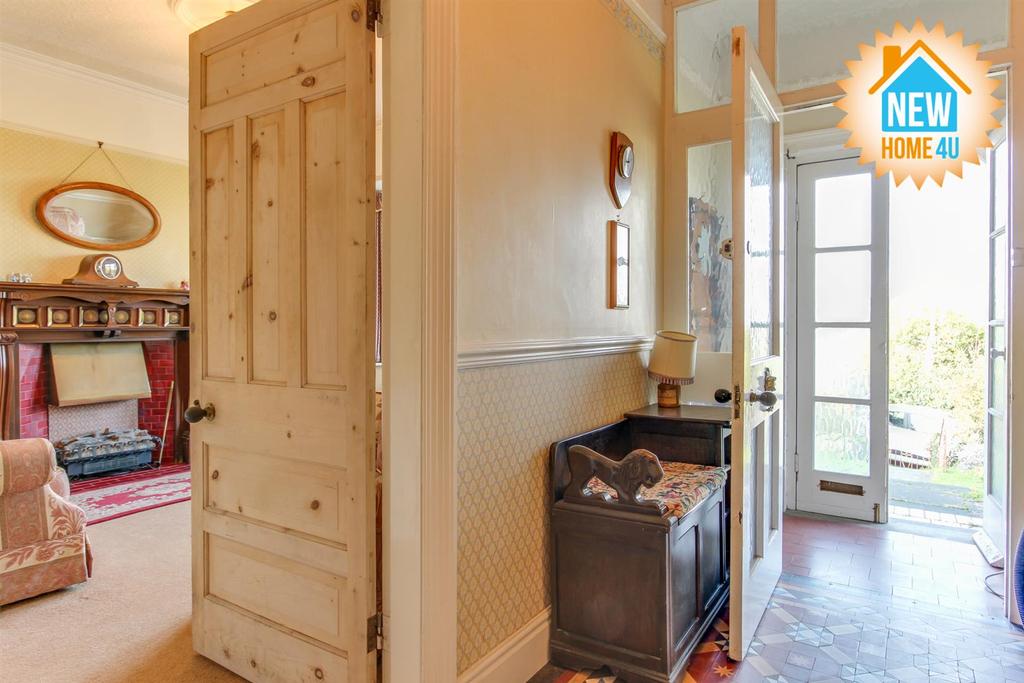 Entrance hall: