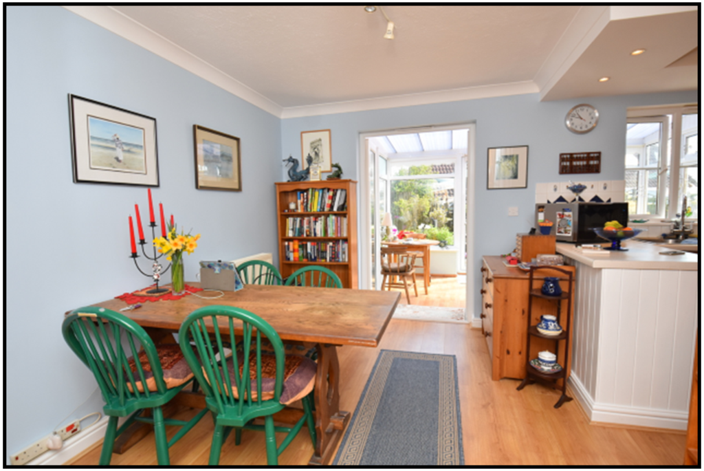 Dining Area.png