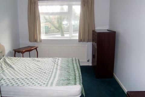 1 bedroom apartment to rent, Chapel Croft, Rastrick, Brighouse, HD6