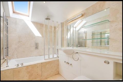 50a Hetherington Road, London, SW4 7PA