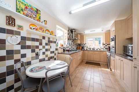 21 Abel Close, Hemel Hempstead, HP2 4BL