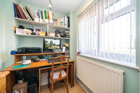 21 Abel Close, Hemel Hempstead, HP2 4BL