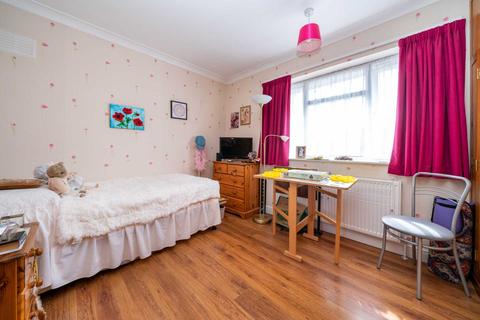 21 Abel Close, Hemel Hempstead, HP2 4BL